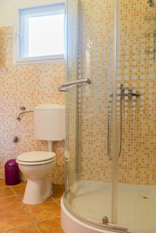 Apartment Tri Mudraca Karanac Ngoại thất bức ảnh