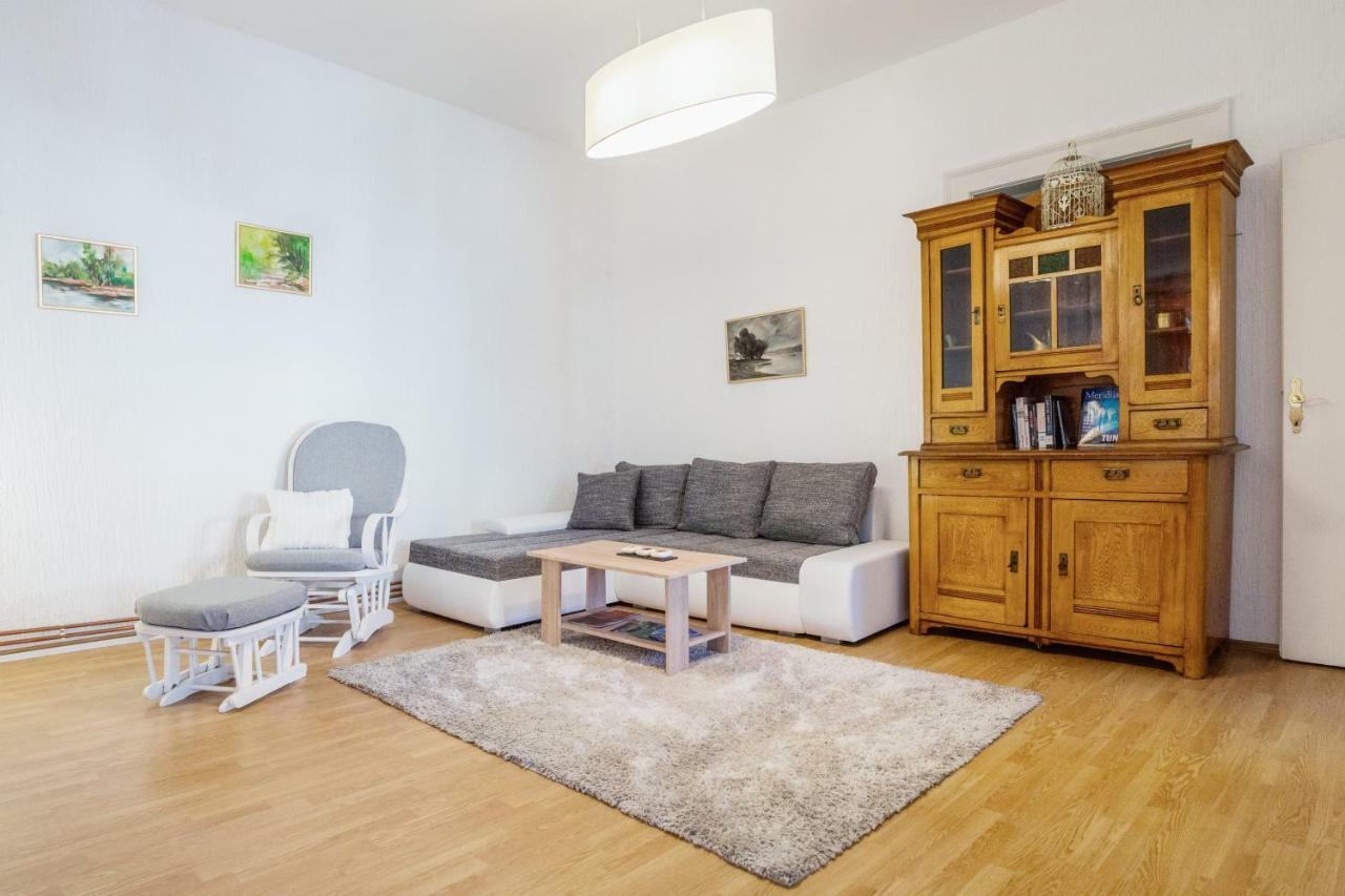 Apartment Tri Mudraca Karanac Ngoại thất bức ảnh